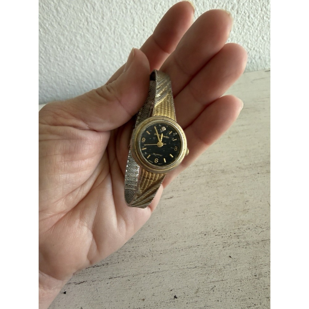 Pierre Cardin Vintage Ladies Watch Gold Toned Japan Movt;‎ Needs Battery; Flaws